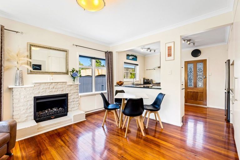 Photo of property in 310 Fergusson Drive, Heretaunga, Upper Hutt, 5018