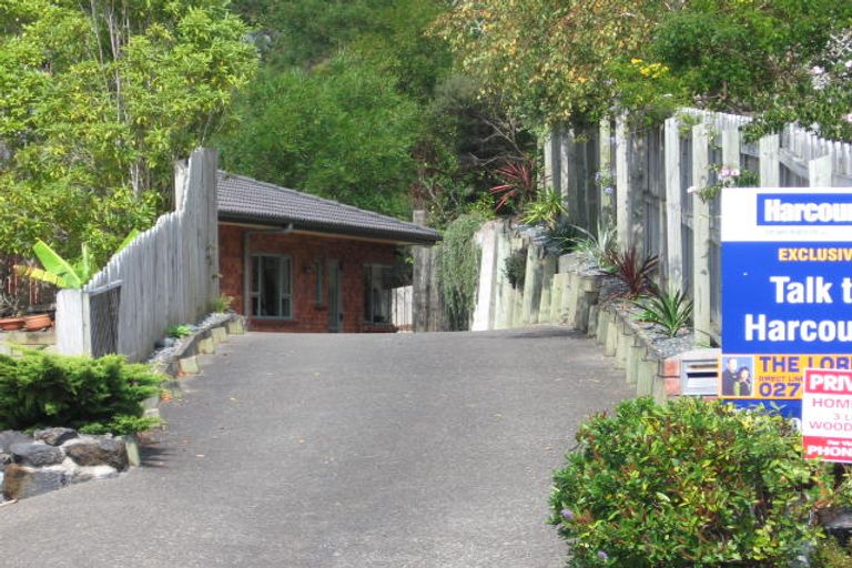 Photo of property in 3 Lincoln Close, Northcross, Auckland, 0630