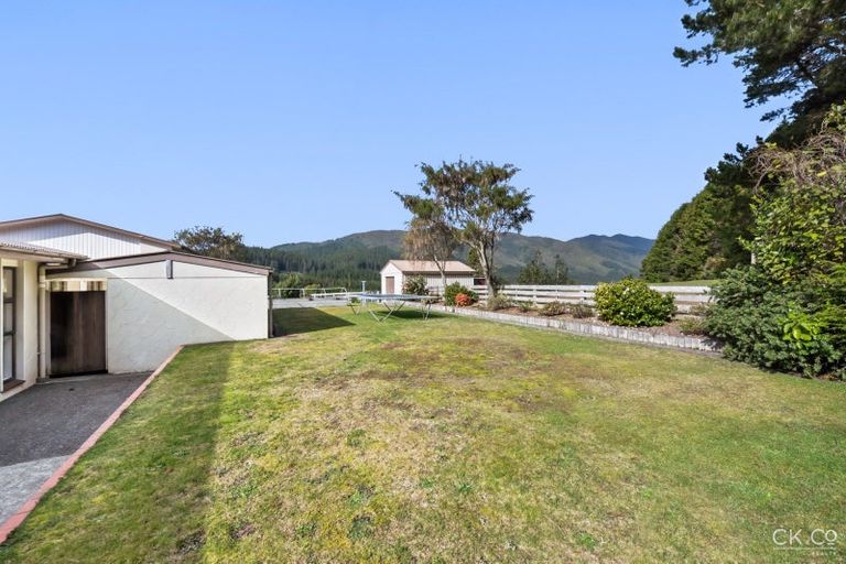 Photo of property in 20b Kaitoke Loop, Kaitoke, Upper Hutt, 5018