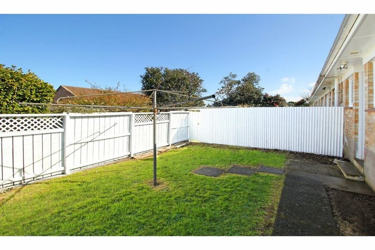 Photo of property in 1/19 Russell Road, Manurewa, Auckland, 2102