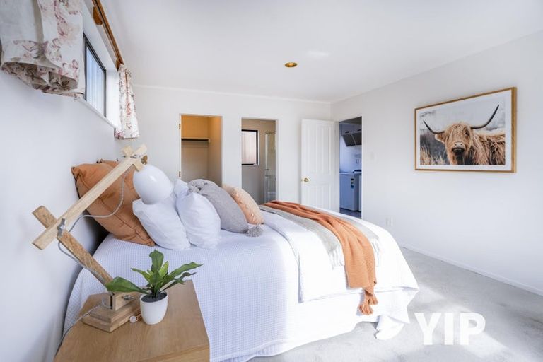 Photo of property in 10 Ellwood Place, Churton Park, Wellington, 6037