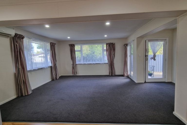 Photo of property in 21 Springhill Street, Avonhead, Christchurch, 8042