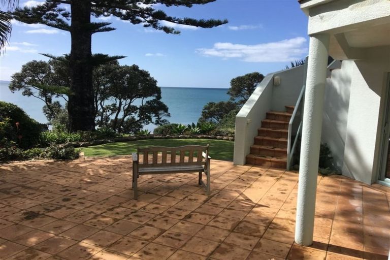 Photo of property in 32 Whitby Crescent, Mairangi Bay, Auckland, 0630