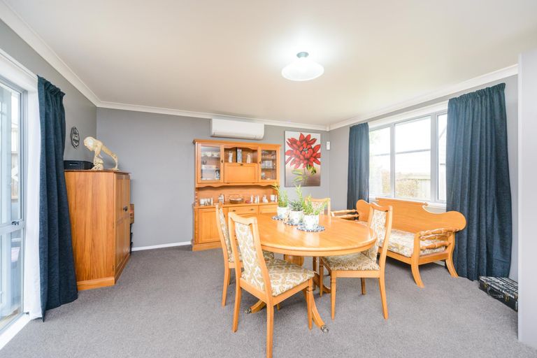 Photo of property in 11a Botanical Road, Takaro, Palmerston North, 4412