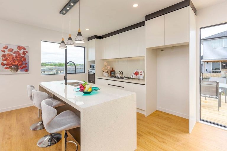 Photo of property in 6a Waitahu Rise, Pukekohe, 2120