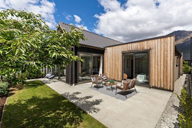 Photo of property in 31 Dewar Street, Lake Hayes, Queenstown, 9304