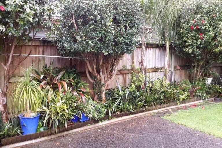 Photo of property in 2/28 Beach Road, Pahurehure, Papakura, 2113