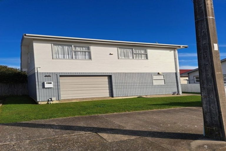 Photo of property in 42 Plunket Avenue, Petone, Lower Hutt, 5012