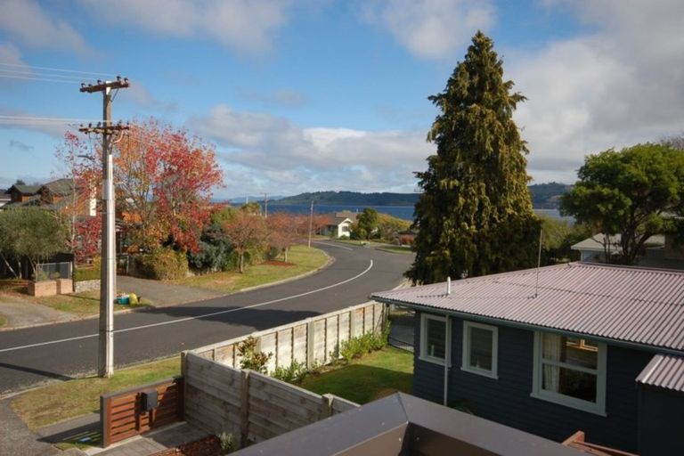 Photo of property in 21 Rainbow Drive, Rainbow Point, Taupo, 3330