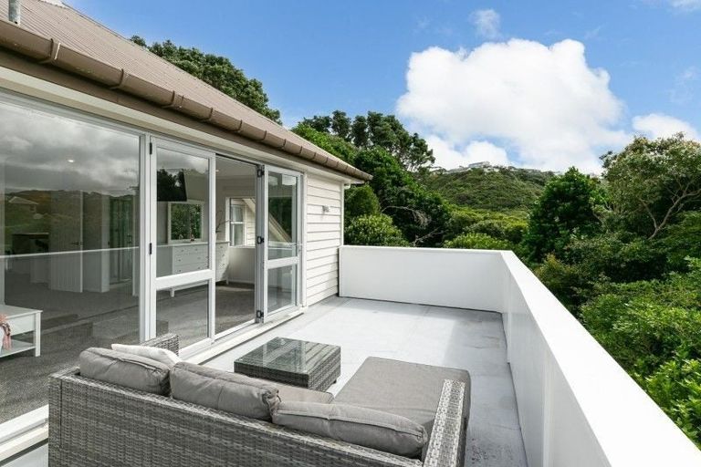 Photo of property in 35a Mandalay Terrace, Khandallah, Wellington, 6035