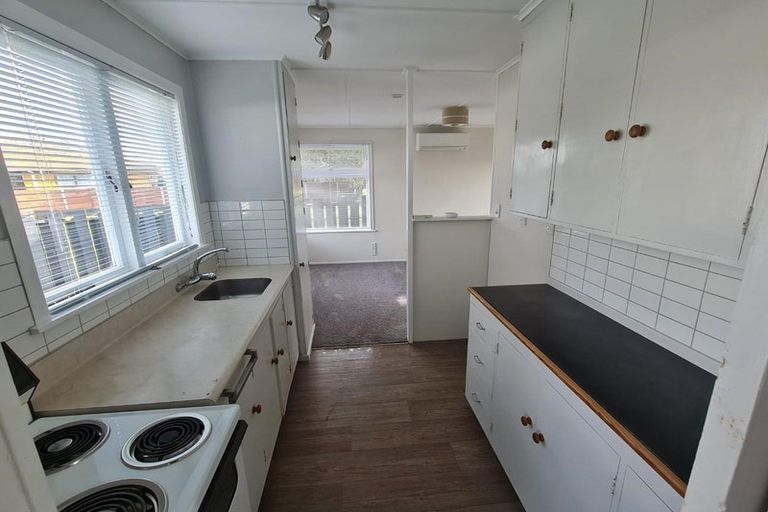 Photo of property in 3/17 West Hoe Road, Orewa, 0931