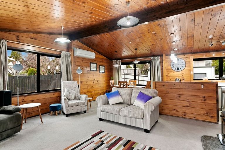 Photo of property in 11 Grace Crescent, Richmond Heights, Taupo, 3330