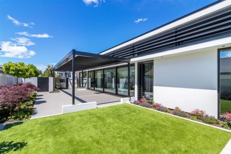 Photo of property in 31 Waiwetu Street, Fendalton, Christchurch, 8052