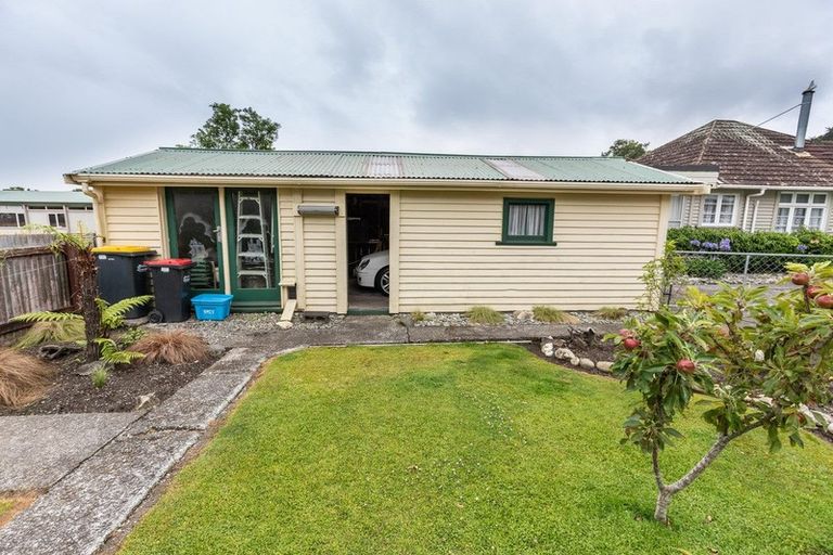 Photo of property in 18 Ashmore Avenue, Cobden, Greymouth, 7802