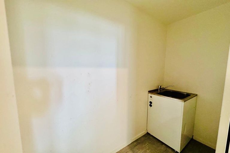 Photo of property in 25 Montilla Place, Manurewa, Auckland, 2102