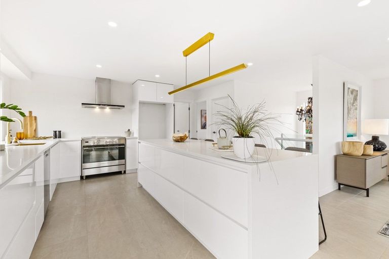 Photo of property in 1/363 Beach Road, Campbells Bay, Auckland, 0630