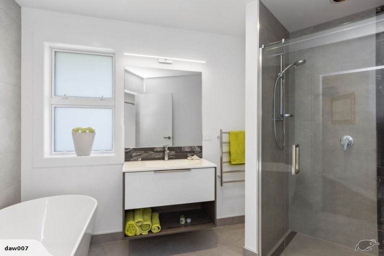 Photo of property in 1 Wahaika Way, Papamoa Beach, Papamoa, 3118