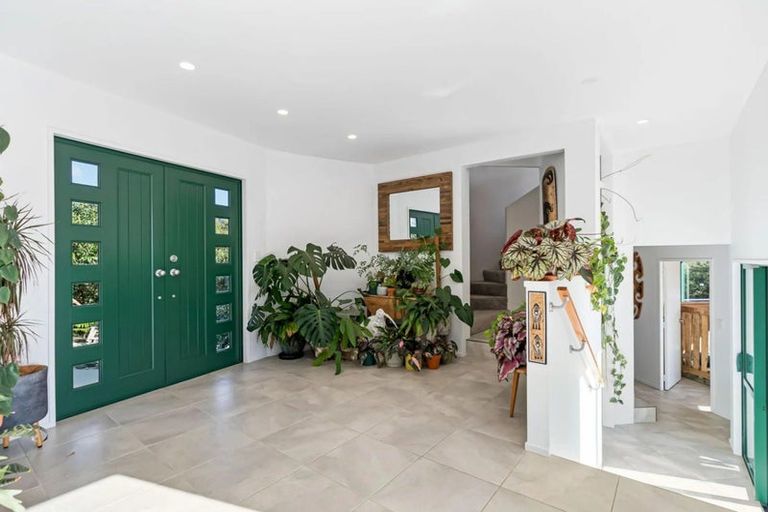 Photo of property in 1559 Pataua Road North, Pataua North, Whangarei, 0175