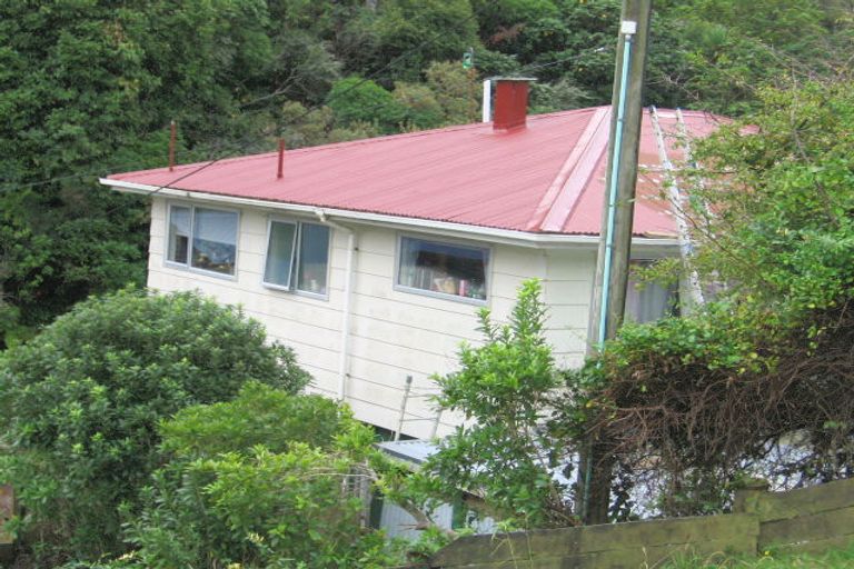 Photo of property in 40 Lincoln Avenue, Tawa, Wellington, 5028