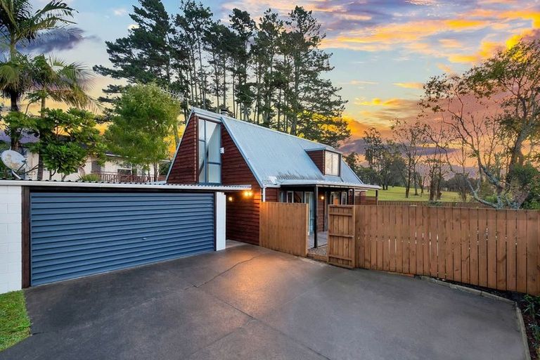 Photo of property in 2/5 Putney Place, Ranui, Auckland, 0612