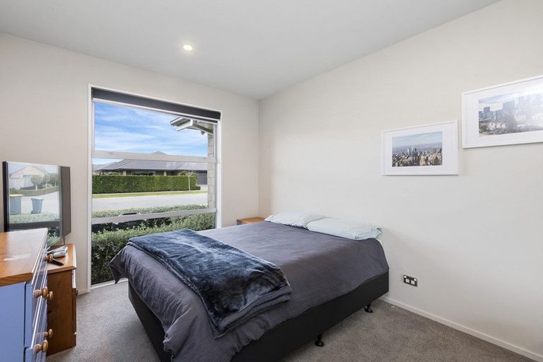 Photo of property in 87 Mcmahon Drive, Aidanfield, Christchurch, 8025