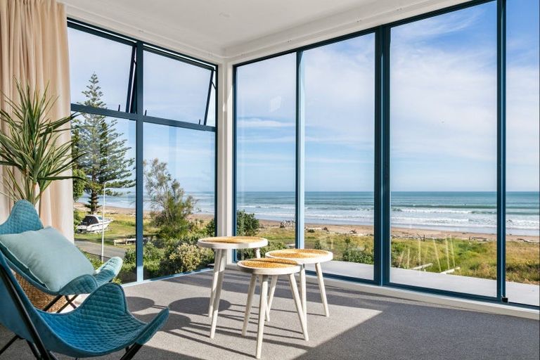Photo of property in 8 Makorori Beach Road, Makorori, Gisborne, 4073