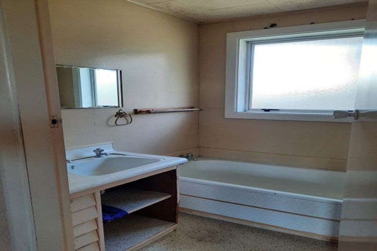 Photo of property in 113 Gayhurst Road, Dallington, Christchurch, 8061