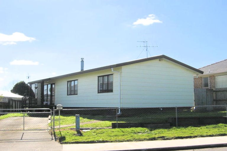 Photo of property in 1/40 Heathdale Crescent, Papakura, 2110