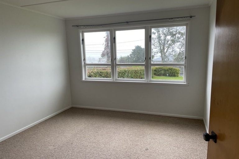 Photo of property in 96 Garfield Road, Helensville, 0800