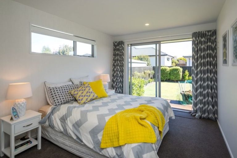 Photo of property in 77 Waratah Street, Avondale, Christchurch, 8061