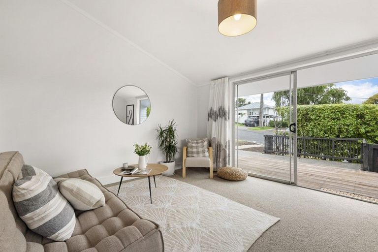 Photo of property in 1/9 Evan Street, Belmont, Auckland, 0622