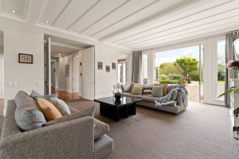 Photo of property in 17 Granville Terrace, Belleknowes, Dunedin, 9011