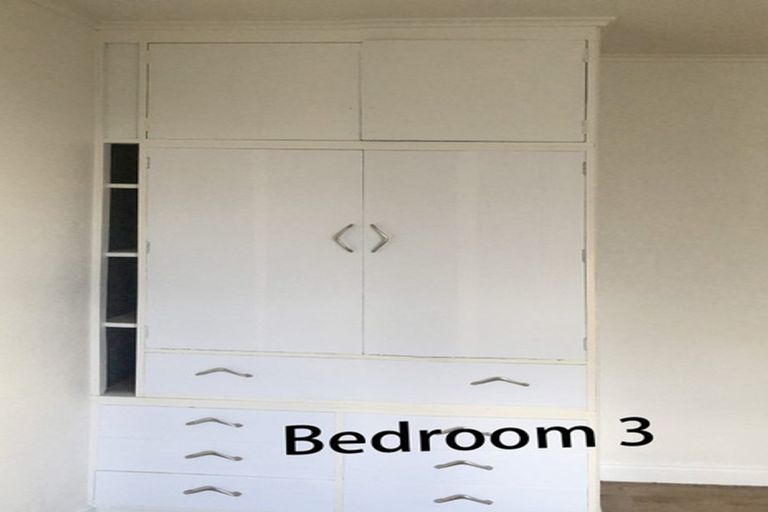 Photo of property in 13 Mcleod Road, Henderson, Auckland, 0612