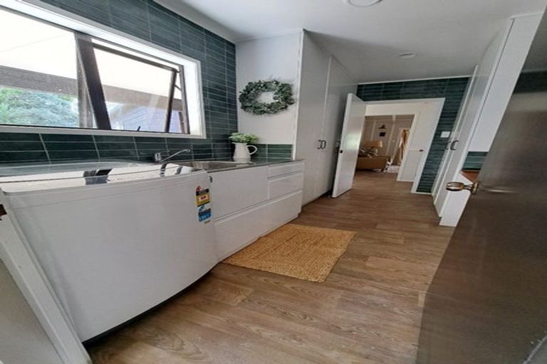 Photo of property in 18 Clark Road, Karaka, Papakura, 2580