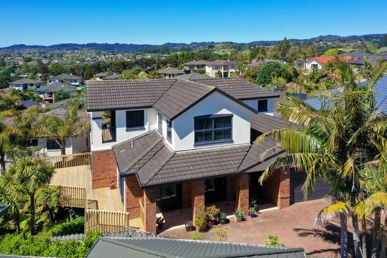 Photo of property in 16 San Lorenzo Rise, Henderson, Auckland, 0612