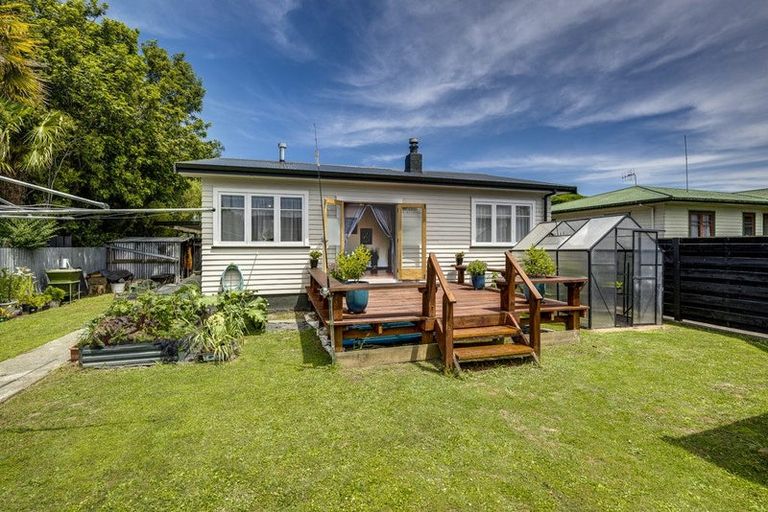 Photo of property in 160 Nuffield Avenue, Marewa, Napier, 4110