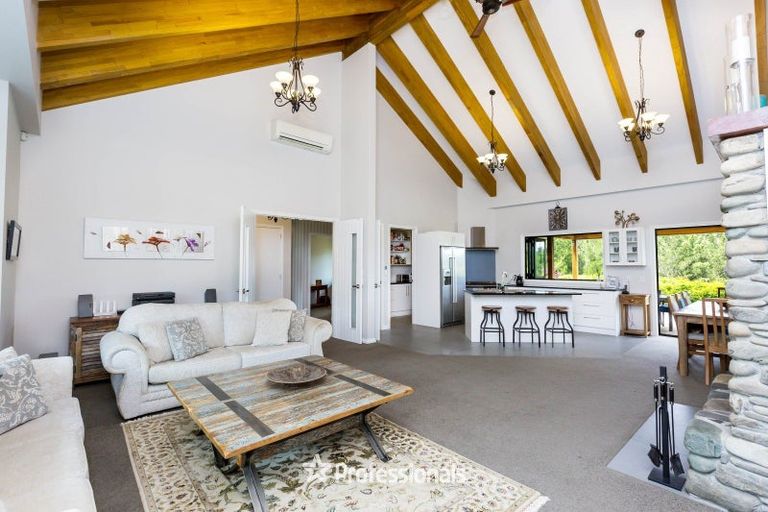 Photo of property in 32e Kaitoke Loop, Kaitoke, Upper Hutt, 5018