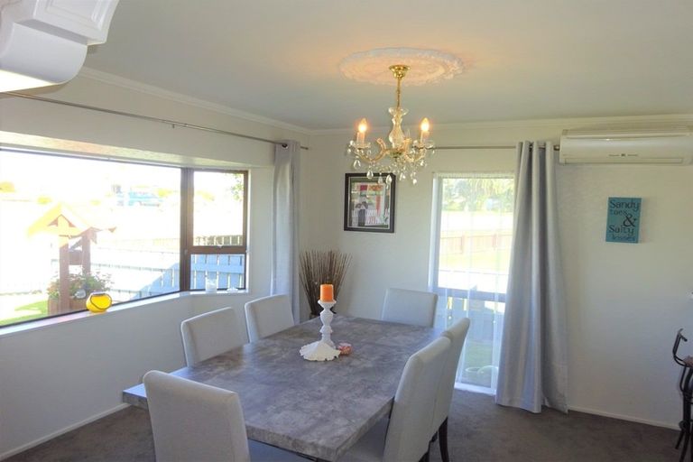 Photo of property in 71 Seabury Avenue, Foxton Beach, Foxton, 4815