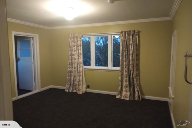 Photo of property in 339 Oxford Street, Levin, 5510