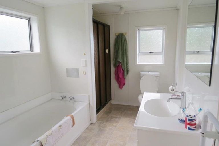 Photo of property in 190 Ngamotu Road, Spotswood, New Plymouth, 4310