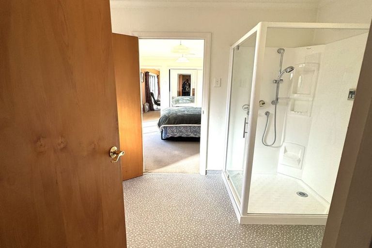 Photo of property in 24 Lanark Street, Balclutha, 9230