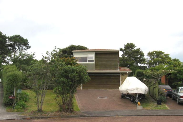 Photo of property in 10 Juliet Place, Forrest Hill, Auckland, 0620