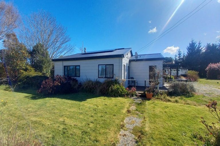 Photo of property in 33 Clifden Highway, Tuatapere, 9620