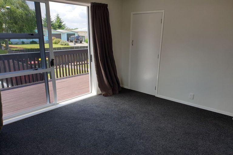 Photo of property in 3 Michael Place, Mangakakahi, Rotorua, 3015