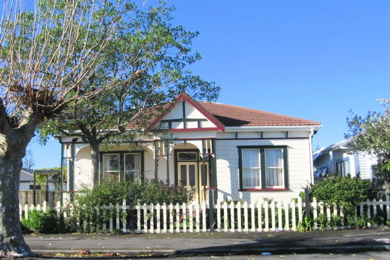 Photo of property in 147 Nelson Crescent, Napier South, Napier, 4110