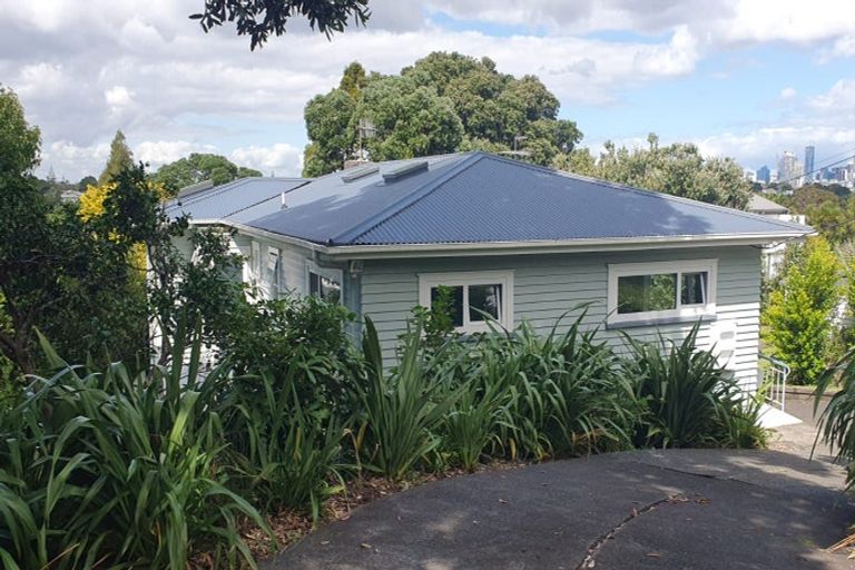 Photo of property in 51 Ngataringa Road, Devonport, Auckland, 0624