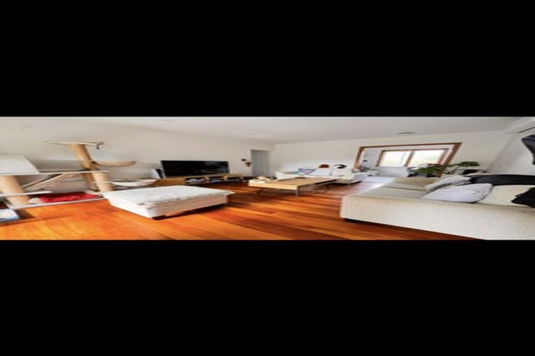 Photo of property in 2/67 Matipo Road, Te Atatu Peninsula, Auckland, 0610