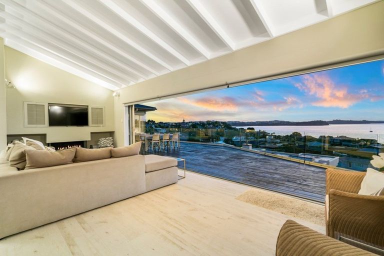 Photo of property in 53a De Luen Avenue, Tindalls Beach, Whangaparaoa, 0930
