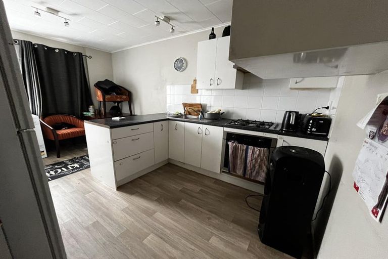 Photo of property in 2a Robson Street, Stokes Valley, Lower Hutt, 5019