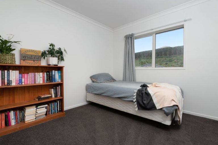 Photo of property in 16 Antrim Glade, Welcome Bay, Tauranga, 3175